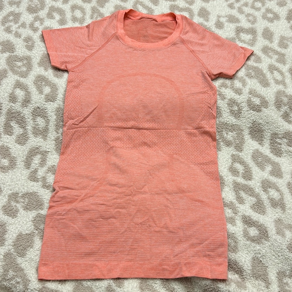 lululemon swiftly tech short sleeve size 0